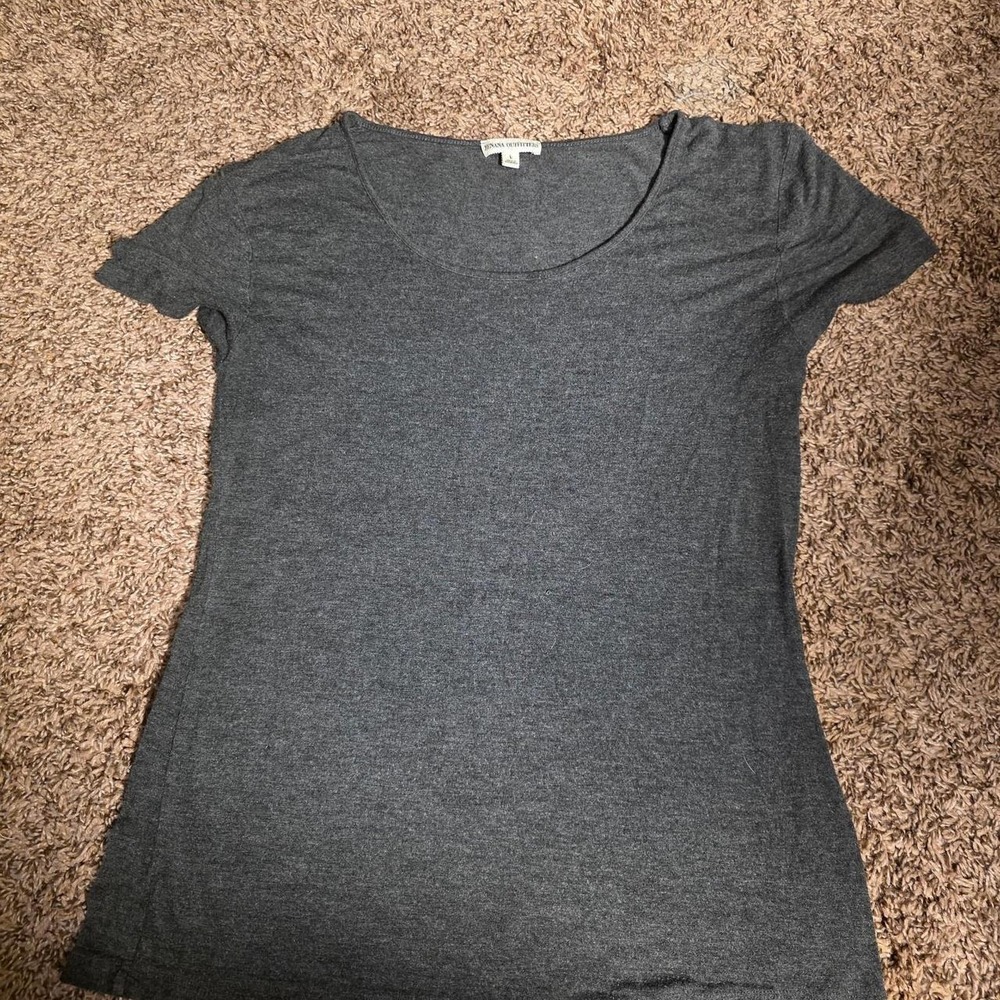 Zenana Outfitters Gray scoop neck